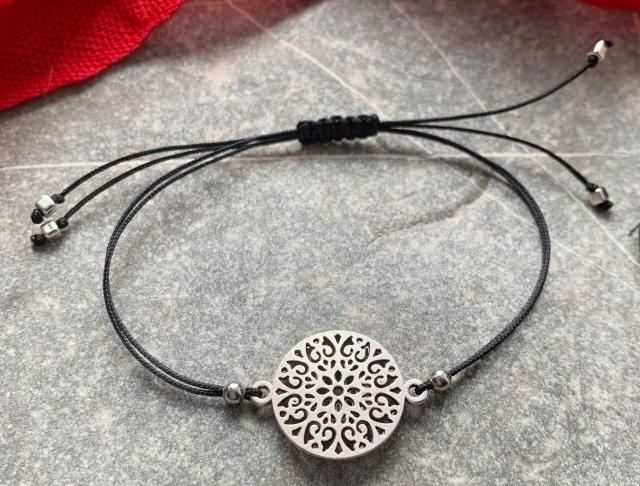 Černý náramek s mandalou náramek štěstí mandala šňůrka ochranný kabbalah 