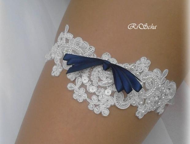 PODVAZEK  perličkový modrá mašlička dárek elegantní bílá svatba krajka sexy bílý svatební romantický smetanový dárkový nevěsta ivory wedding podvazek hochzeit svatební šaty podvazkový pás 