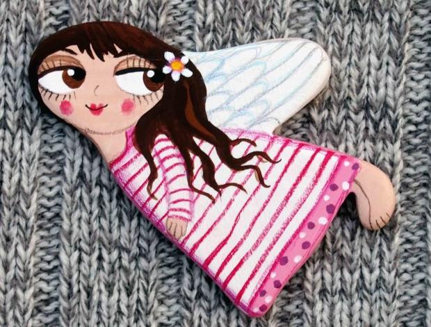 Andělka brož malované originální proužky puntíky anděl sako kabátek křídlo andělka na kabát malvice 