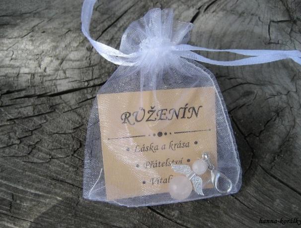 Přívěsek - anděl - minerál růženín
