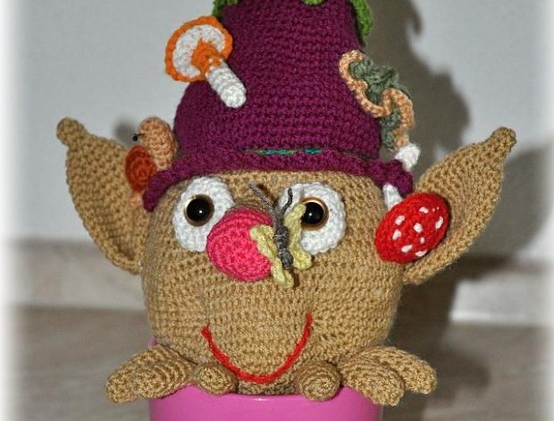 HÁČKOVANÝ SOBÍK ARTUR