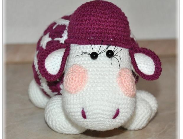 HÁČKOVANÝ SOBÍK ARTUR