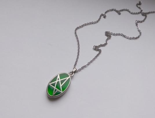Přívěšek Takový zvláštní pentagram.