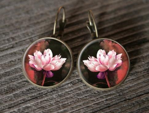 Leknín II. originální náušnice letní hvězda květ zahrada králík zajíc léto neon valentýn pryskyřice pink duha kvítek duhovka duhové neonové nevšední audrey 