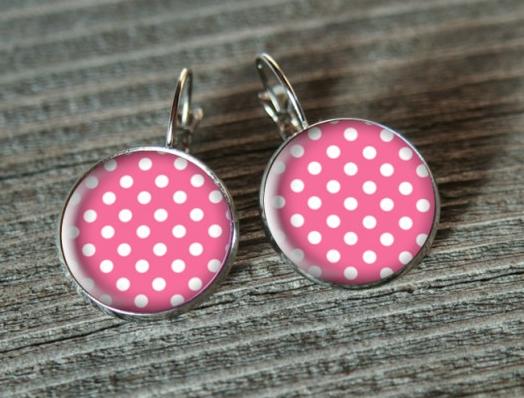 Něžné puntíky- visací náušnice originální náušnice letní hvězda květ zahrada králík zajíc léto neon valentýn pryskyřice pink duha kvítek duhovka duhové leknín neonové nevšední audrey 