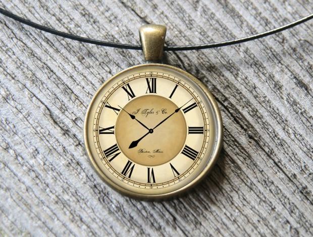 Ciferník přívěsek originální květ zahrada léto valentýn pryskyřice kvítek duhovka duhové nevšední náhrdelník letní 