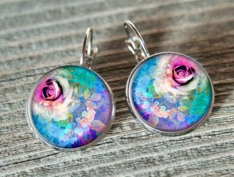 Něžná originální strom letní hvězda květ zahrada králík zajíc léto neon valentýn pryskyřice pink duha kvítek duhovka duhové neonové frida nevšední motýl náušnice 