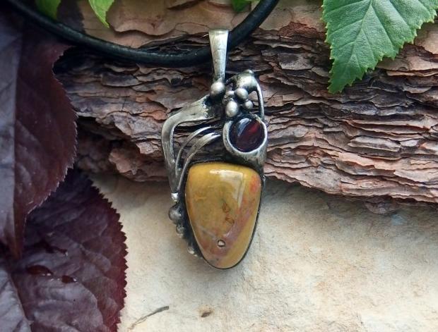 Chryzopras na perleti