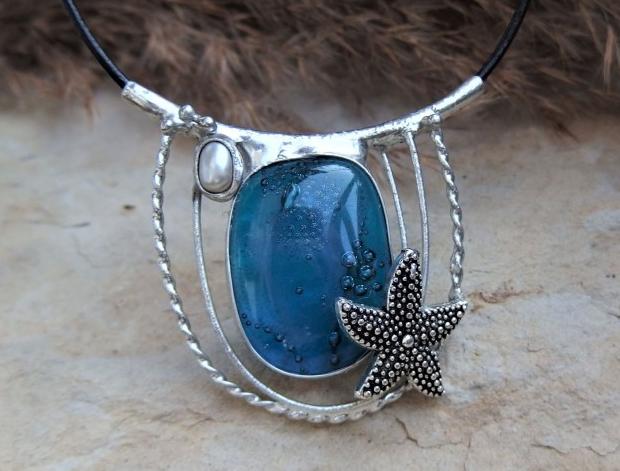 Chryzopras na perleti