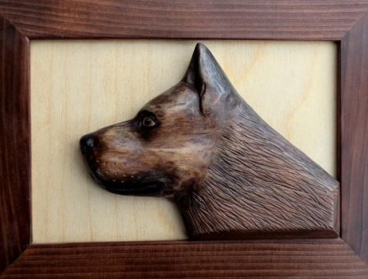 Celodřevěná dekorativní hračka