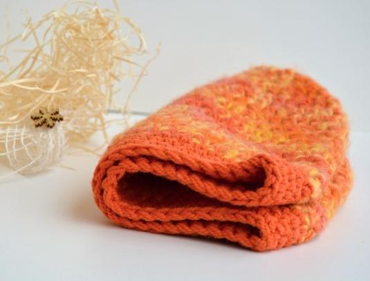 Pletená čelenka s copy -hnědá 1.