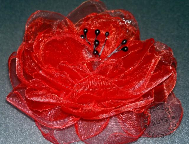 Květ Vlčí mák s pestíky brož spona lístek růže květ organza korálek špendlík zapínání filc brožový můstek vlčí mák spona do vlasů pestíky brož z organzy spona na tašku květ s pestíky tvar květu 