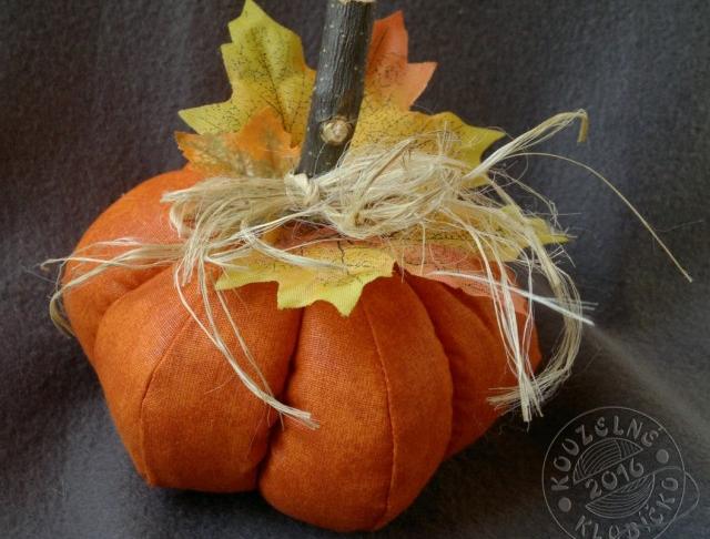 Cylindr na auto zdob. tm.modrá/bílá