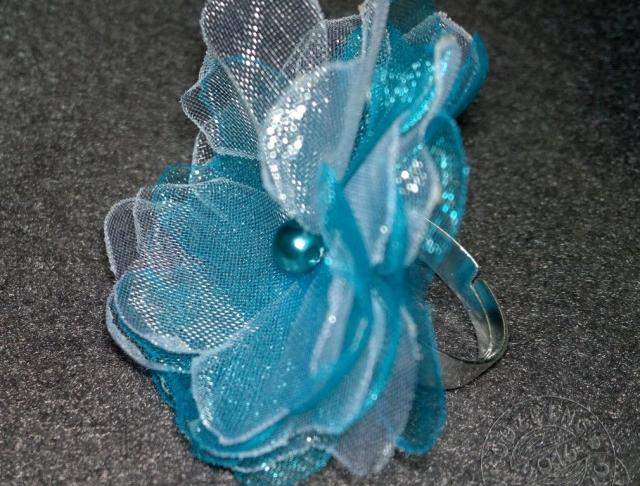 Cylindr na auto zdob. tm.modrá/bílá