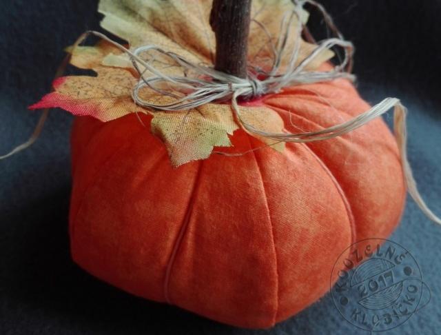 Cylindr na auto zdob. tm.modrá/bílá