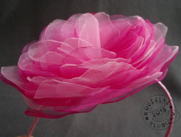 Čelenka Odstíny růžové květ čelenka organza kvítek filc ozdoba do vlasů kovová čelenka čelenka s květem čelenka s broží květ z organzy 