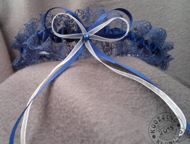 Cylindr na auto zdob. tm.modrá/bílá