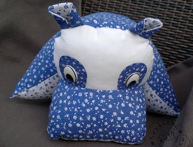 Cylindr na auto zdob. tm.modrá/bílá