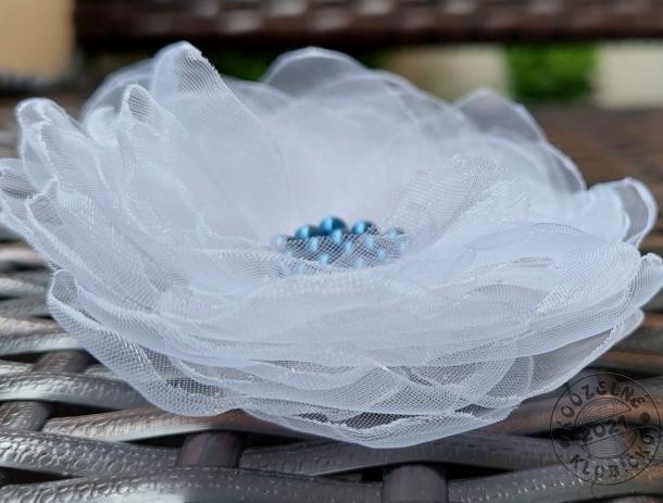 Brož/spona bílá LETNIČKA brož spona květ organza do vlasů na sako na tašku na vlasy spona na oděv brož z organzy spona z organzy na tílko 