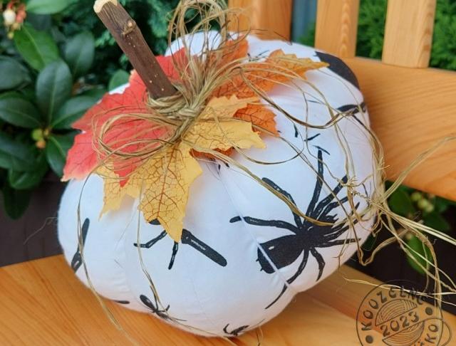 Cylindr na auto zdob. tm.modrá/bílá