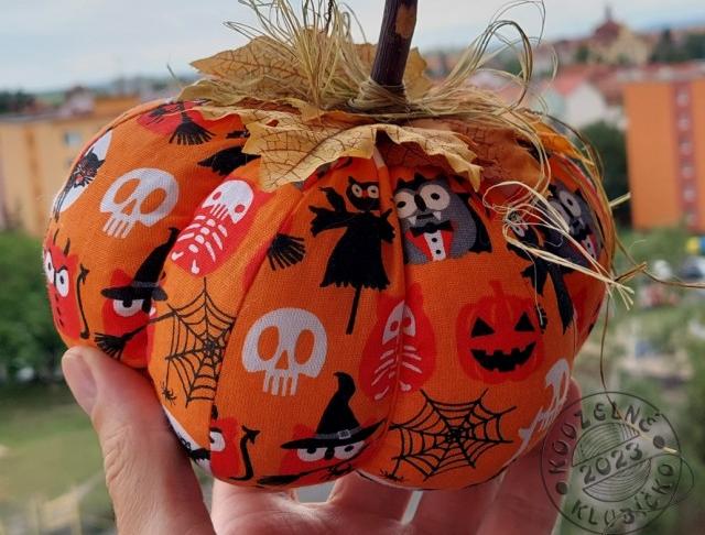 Cylindr na auto zdob. tm.modrá/bílá