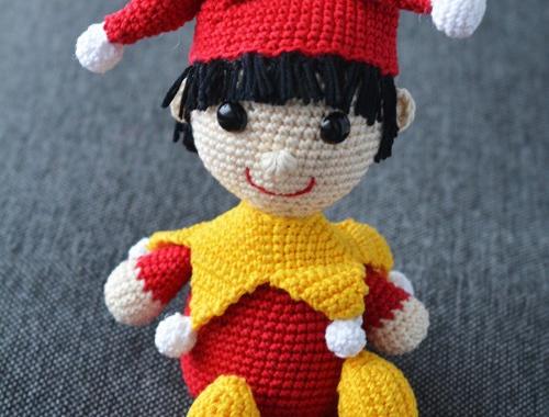 Háčkovaný kašpárek - návod divadlo háčkování šašek kašpárek návod crochet předloha háčkovaný návod návod na kašpárka crochetbylucikx 