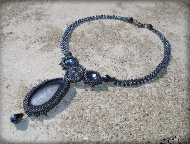 Sirael - paní hvězd achát hvězda hvězdy rivoli noc měsíc obloha večer večírek exclusive luna šprk náhrdelník elegantní exclusivní šperk doplněk 