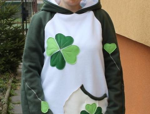 lněná černo-červená