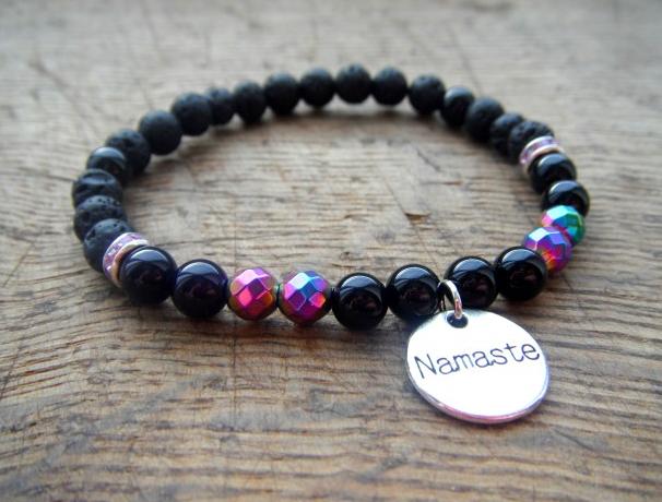 TURMALÍN s KŘIŠŤÁLEM v mechu