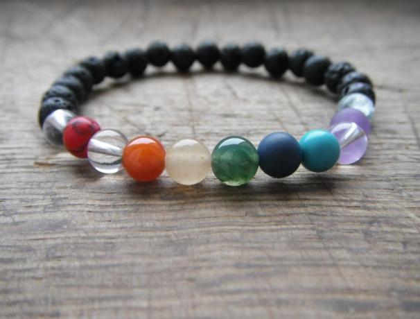 TURMALÍN s KŘIŠŤÁLEM v mechu