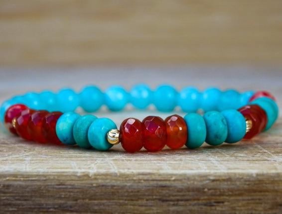 TURMALÍN s KŘIŠŤÁLEM v mechu