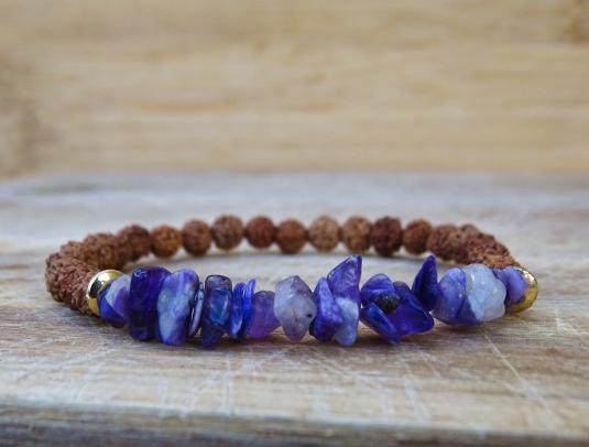 TURMALÍN s KŘIŠŤÁLEM v mechu