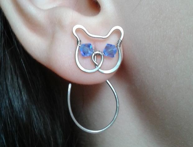 Náušnice provlékací Kočka - ocel náušnice modrá kočka chirurgická ocel swarovski hypoalergenní provlékací 