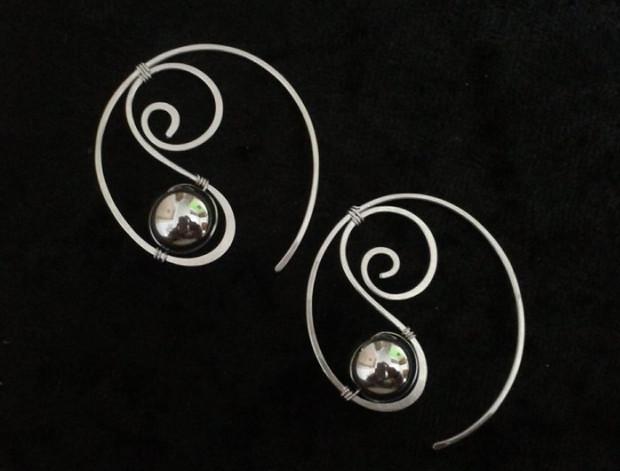 Elegantní náušnice  Hematit - ocel náušnice chirurgická ocel hypoalergenní spirály provlékací 