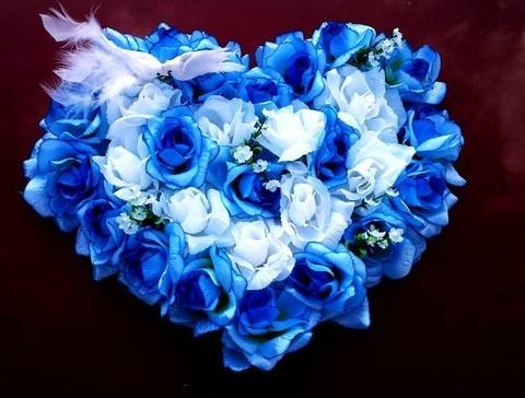 Blankytné srdce srdce dekorace svatba auta svatební lenka výzdoba nevěsta ženich holoubci hand made studio floristka leni kalivodová s přísavkami 