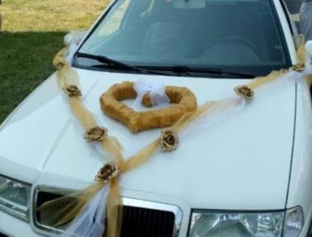 Svatební vývazky s kytičkou - zlaté