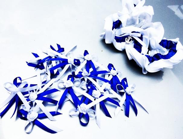 Svatební vývazky s kytičkou - zlaté