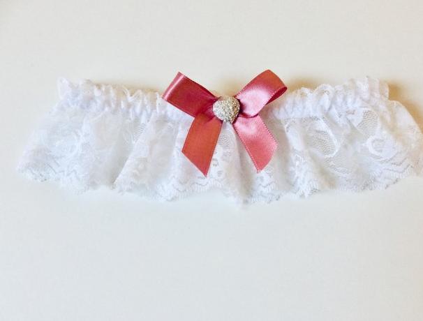 Svatební vývazky s kytičkou - zlaté