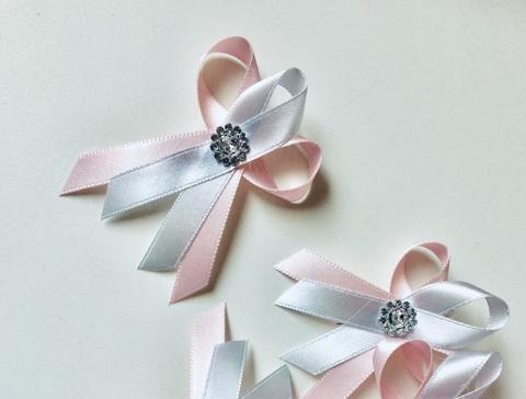 Svatební vývazky s kytičkou - zlaté