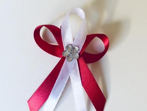 Svatební vývazky s kytičkou - zlaté