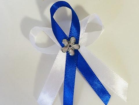 Svatební vývazky s kytičkou - zlaté