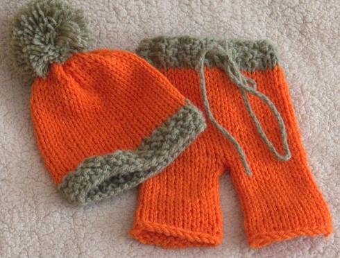 Čepička s knoglíčkem a mašličkou