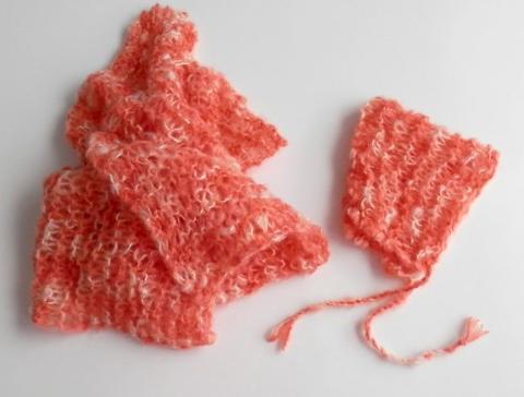 Čepička s knoglíčkem a mašličkou