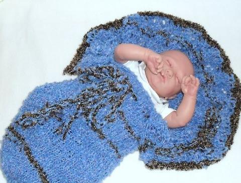 Čepička s knoglíčkem a mašličkou