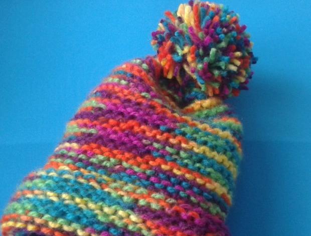 Čepička s knoglíčkem a mašličkou