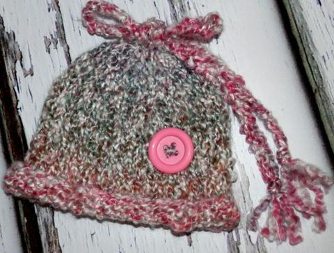 Čepička s knoglíčkem a mašličkou