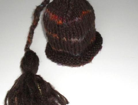 Čepička s knoglíčkem a mašličkou