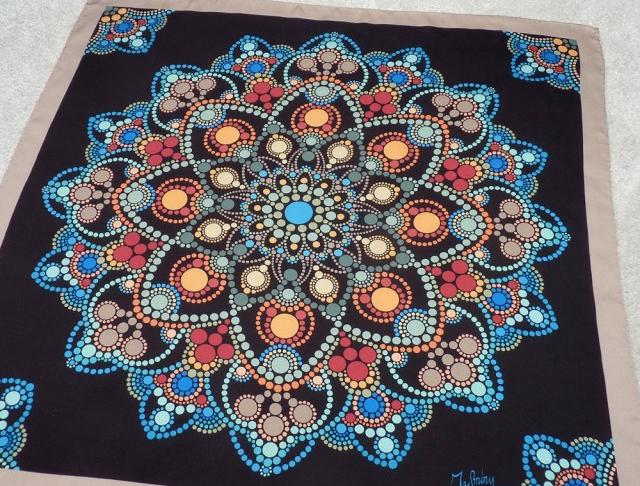 Barevný saténový šátek - Dot Art 4 šátek mandala látkový šátek barevný šátek dot art 