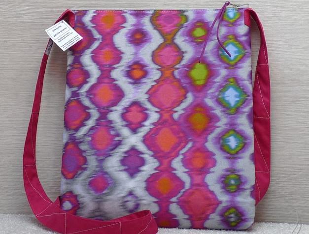Barevná crossbody kabelka - Maja
